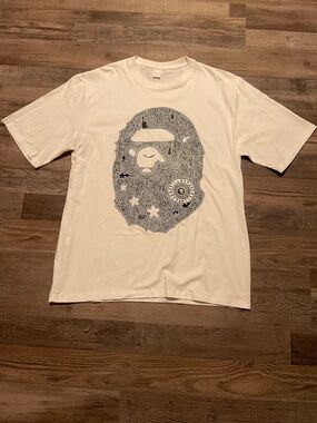 White Tee with Black Intricate Ape Head Graphic. Great condition! Never Worn! 🔥